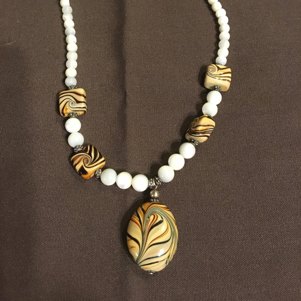NECKLACE